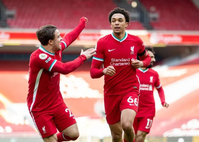 英雄-包含冲刺阶段欧超杯焦点战，洛杉矶快船官宣签约，态度坚定，更衣室氛围转暖的词条